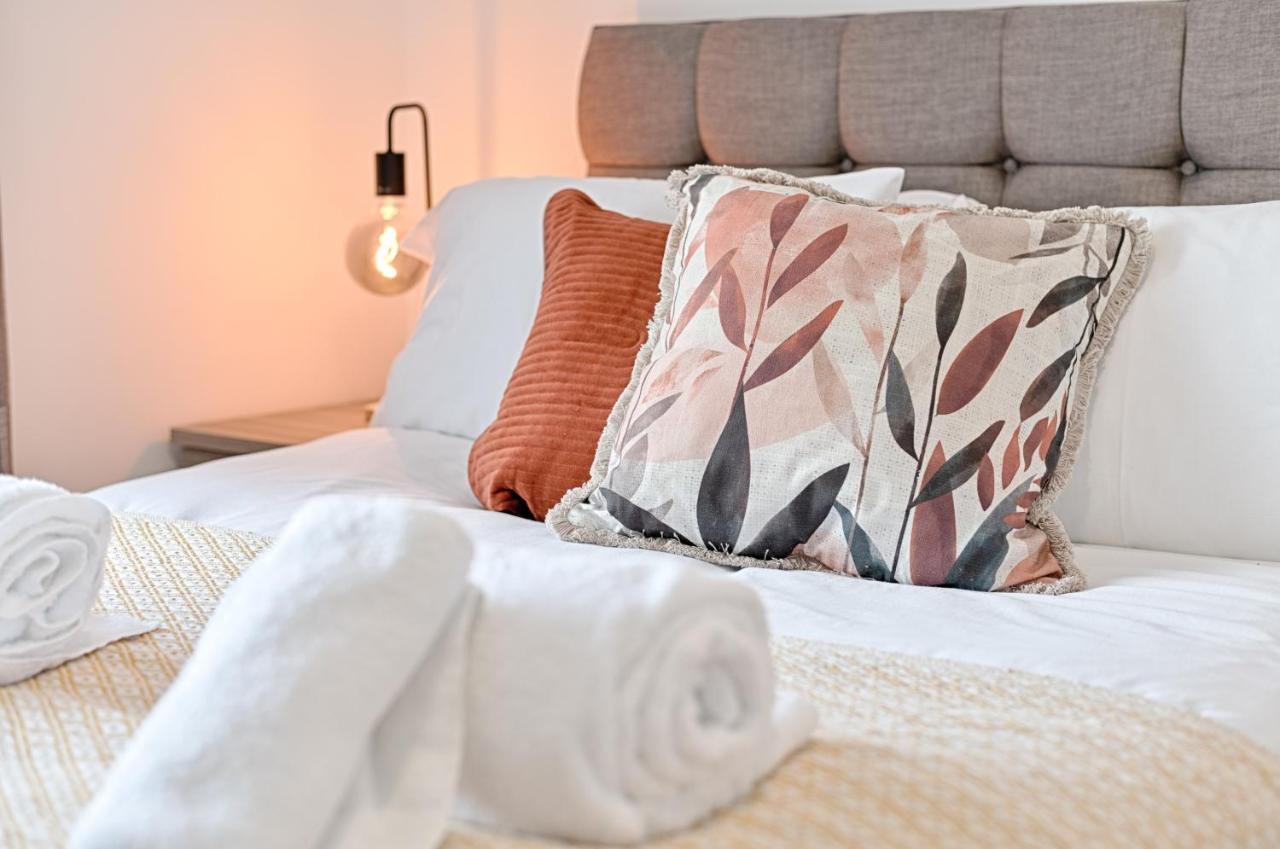 The Glenroy - Tv In Every Bedroom! 스완지 외부 사진